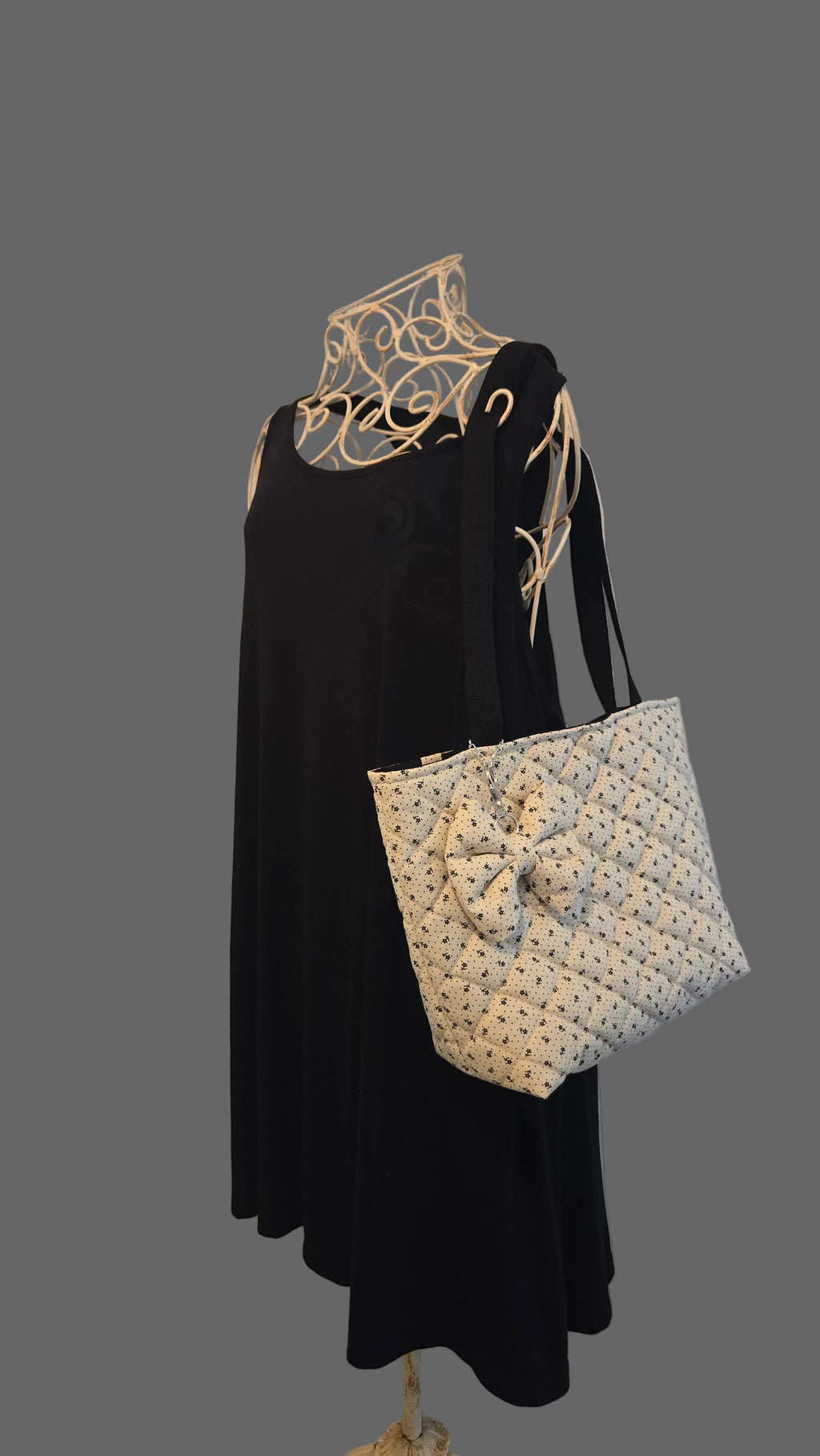 Cream Vintage Floral Quilted Tote