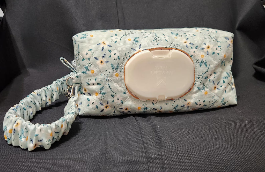 Floral Diaper & Wipes Pouch